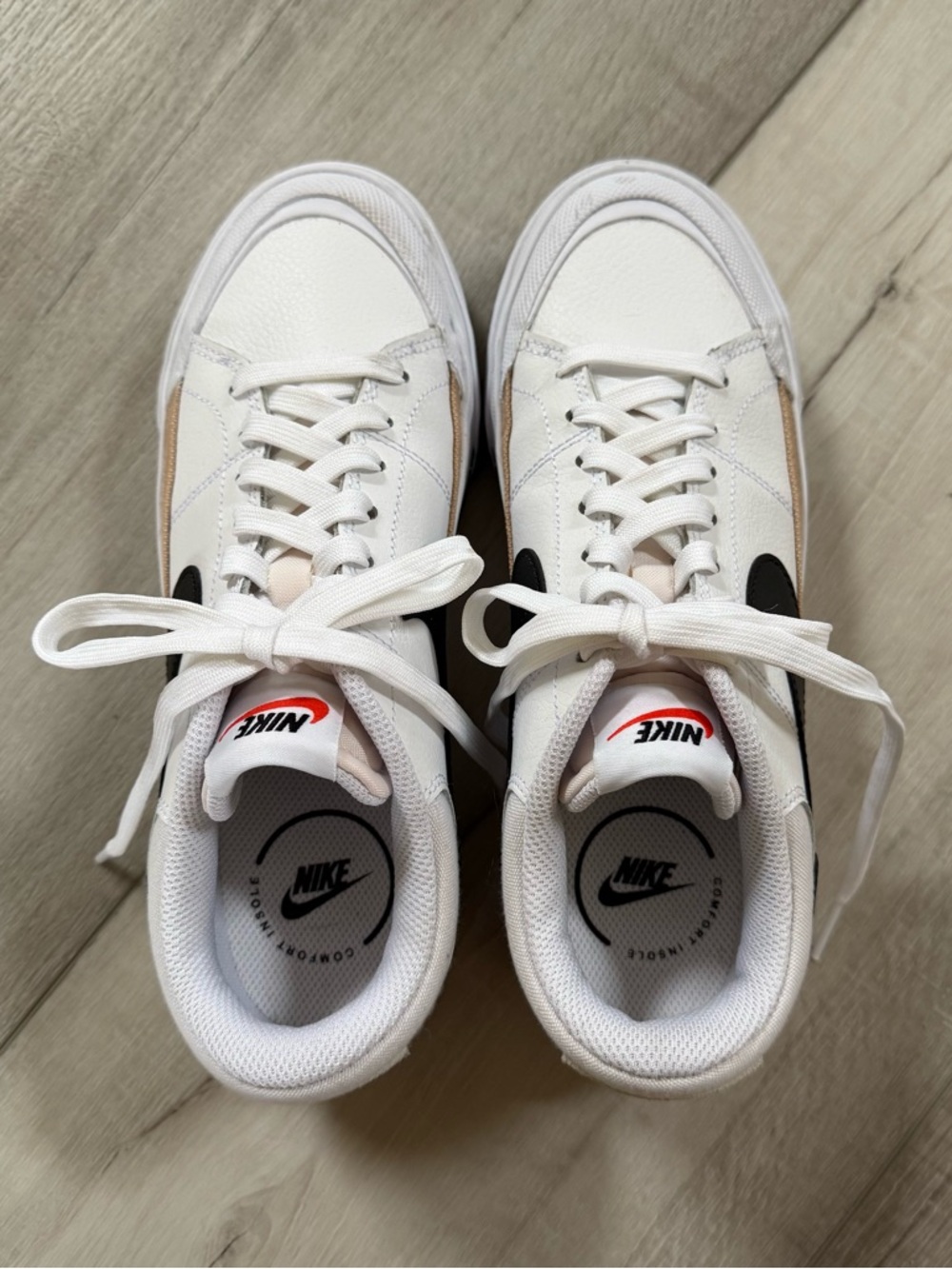 Nike Women’s Court Legacy Platform Sneakers - Picture 4 of 6